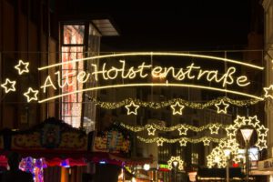 Weihnachtsbeleuchtung von Essert-Illuminationen mit LED-Lichtschlauch als Schriftzug in Hamburg Lohbrügge