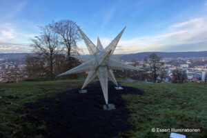 Weihnachtsbeleuchtung von Essert-Illuminationen mit Gigant-Stern aus Fiberglas in Heidenheim