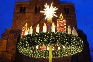 Weihnachtsbeleuchtung von Essert-Illuminationen mit LED-Adventskranz in Minden