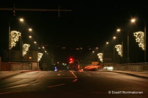 Weihnachtsbeleuchtung von Essert-Illuminationen mit LED-Lichterketten und LED-Lichtschlauch als Brückenbeleuchtung in Tauberbischofsheim