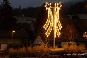 Weihnachtsbeleuchtung von Essert-Illuminationen mit LED-Lichterketten und LED-Lichtschlauch als Laternenbeleuchtung in Wernigerode