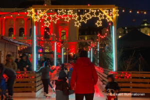 Weihnachtsbeleuchtung von Essert-Illuminationen mit LED-Lichtschlauch als Eisbahnbeleuchtung in Zürich